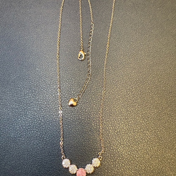 Beautiful Necklace - Picture 2 of 3